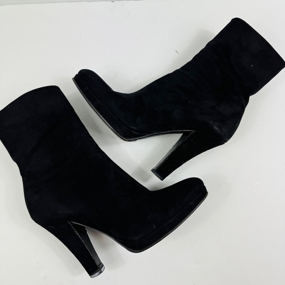 Miu Miu black suede ankle booties - Picture 2 of 13